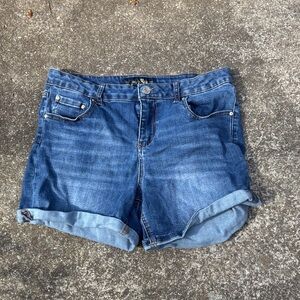 Indigo Rein Cuffed Mid-Rise Denim Shorts - Blue